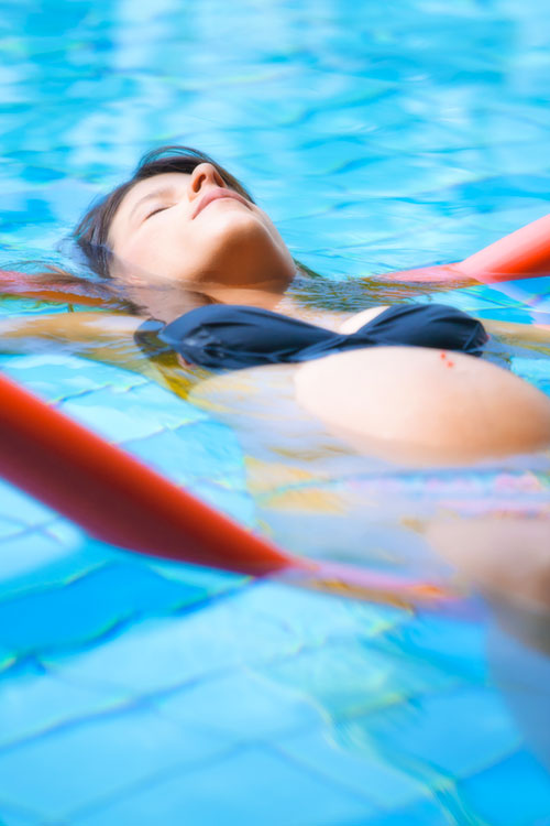 Illustration activit en piscine futures mamans femmes enceintes - Frdric LECHAT, photographe de reportage.
